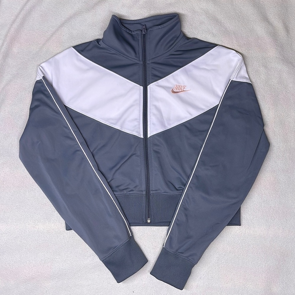 Nike Cropped Zippered Sweater Women size Medium